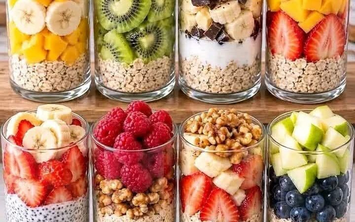 Easy Overnight Oats Parfait Recipe with Fresh Fruit