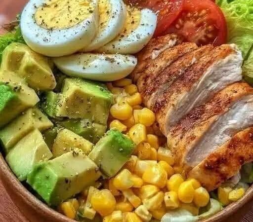 Healthy Chicken Avocado Salad Bowl Recipe