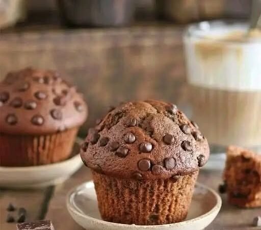 Bakery-Style Chocolate Chip Muffins with Chocolate Chips