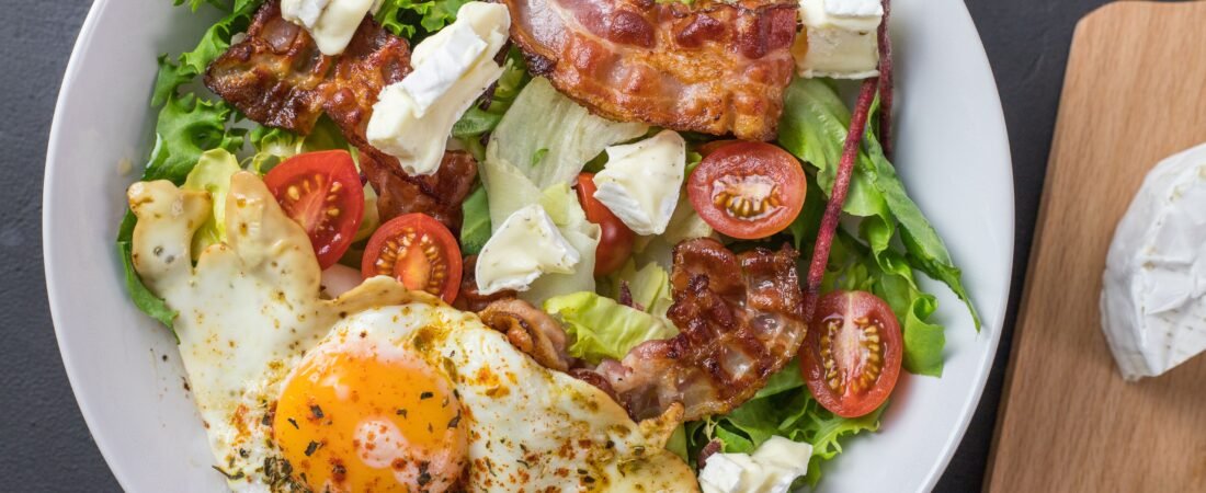 Bacon and Egg Lettuce Boats Recipe
