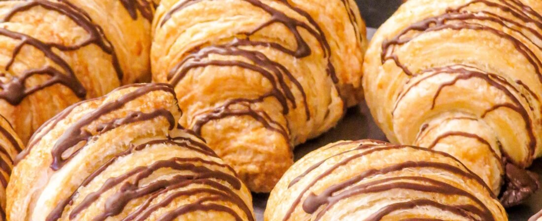 Chocolate Hazelnut Puff Pastry Braid: Easy, Flaky and Gooey