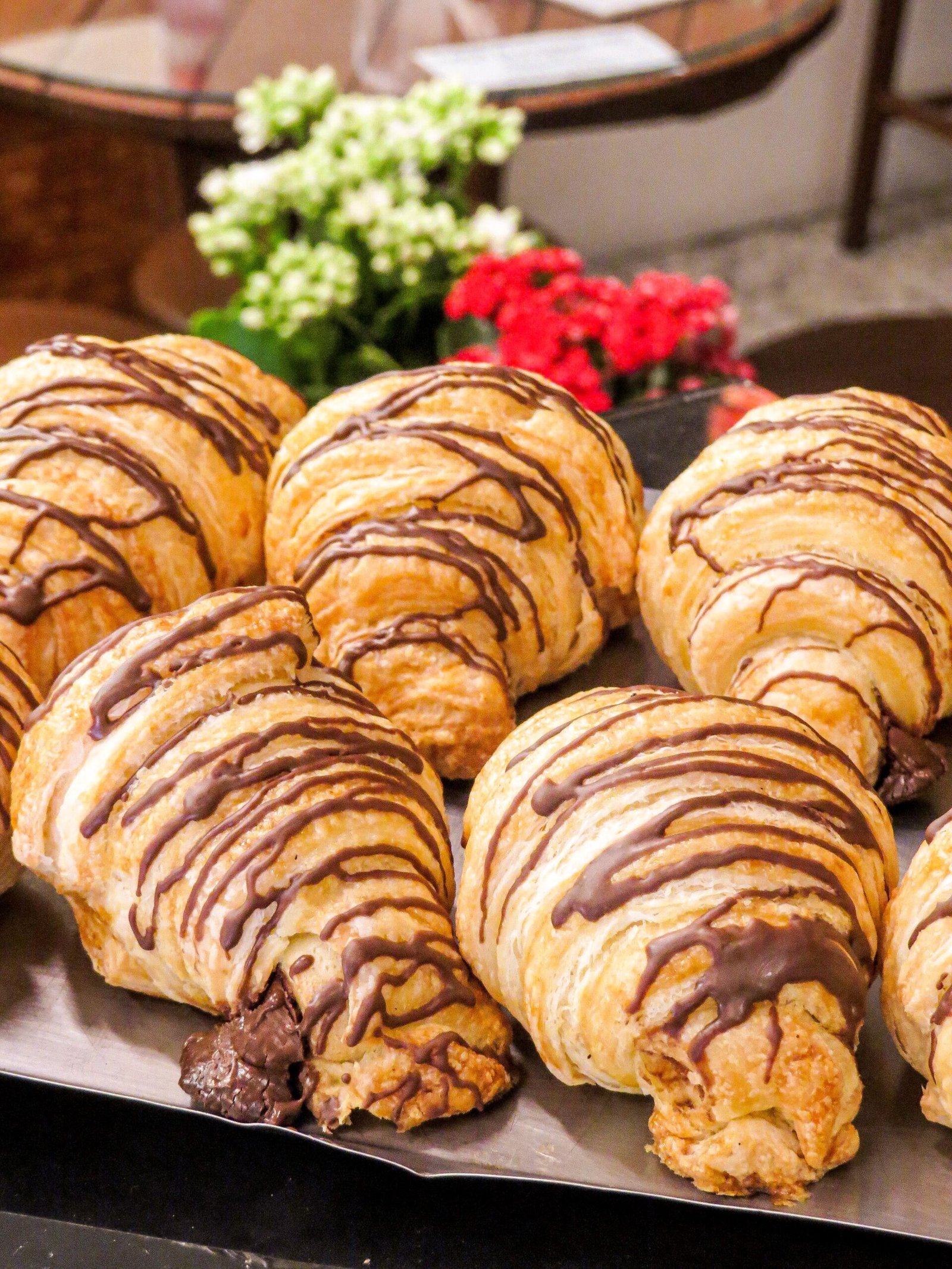 Chocolate Hazelnut Puff Pastry Braid: Easy, Flaky and Gooey