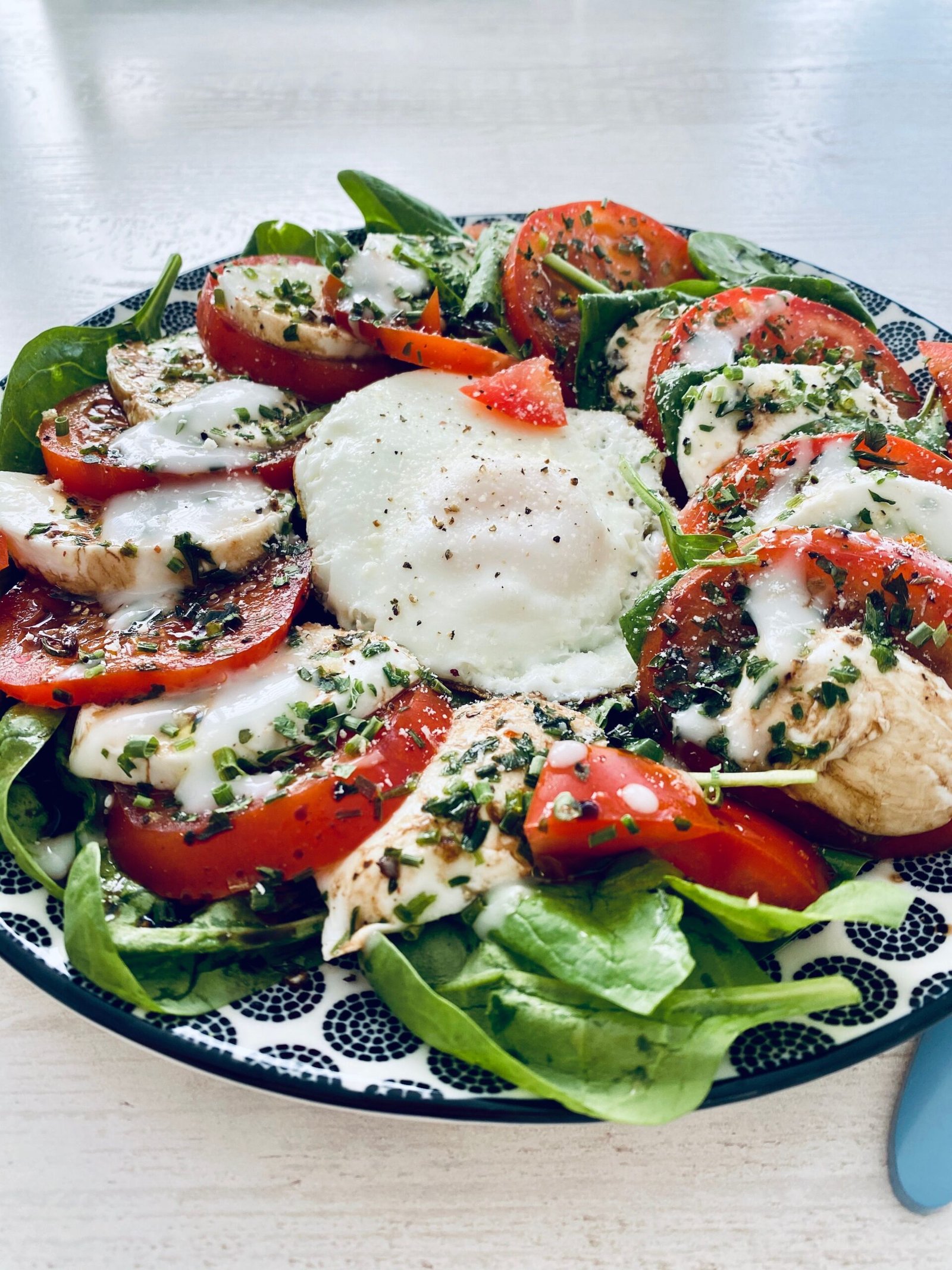 Caprese Salad with Baby Spinach and Fried Egg (Easy High-Protein Lunch)